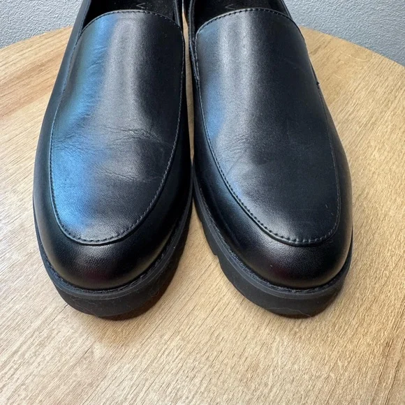Vionic Kensley Slip-on Loafer - Picture 4 of 10